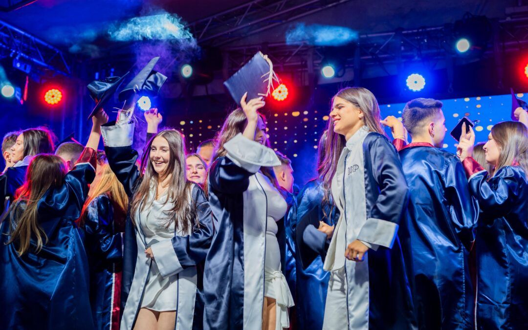 Fiesta de Graduación a la Americana: Guía para que Sea Inolvidable